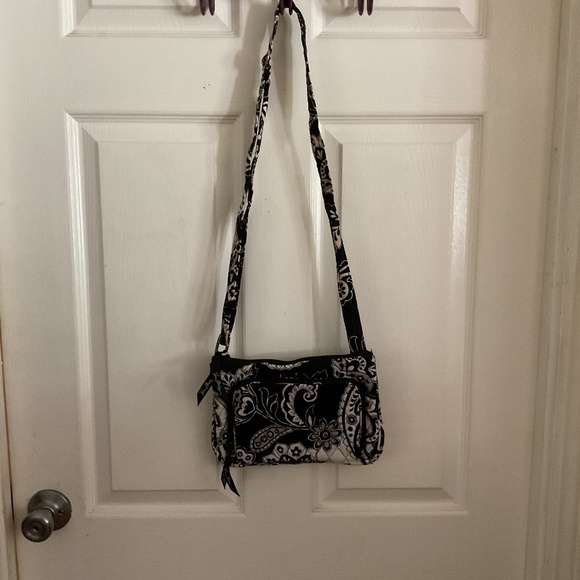 Vera Bradley Handbags - Vintage Vera Bradley All In One Crossbody Paisley Noir